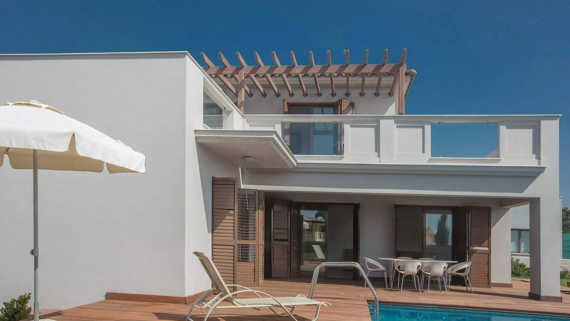Hotel Celebrity Villa Scotty T I3 Ayia Napa